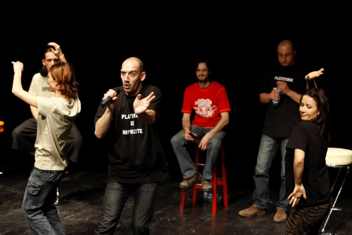 O nouă etapă a Campionatului de improvizaţie, diseară, la Teatrul Naţional