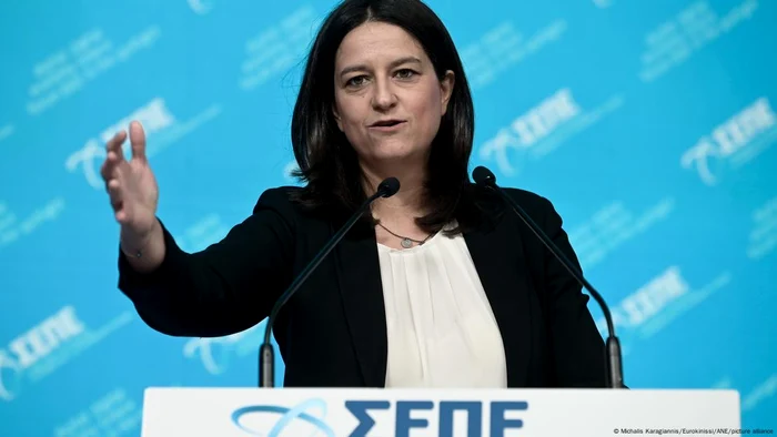 Ministra Niki Kerameos vrea să flexibilizeze piaţa muncii