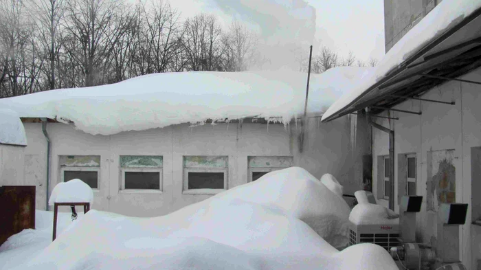 Acoperişul blocului alimentar