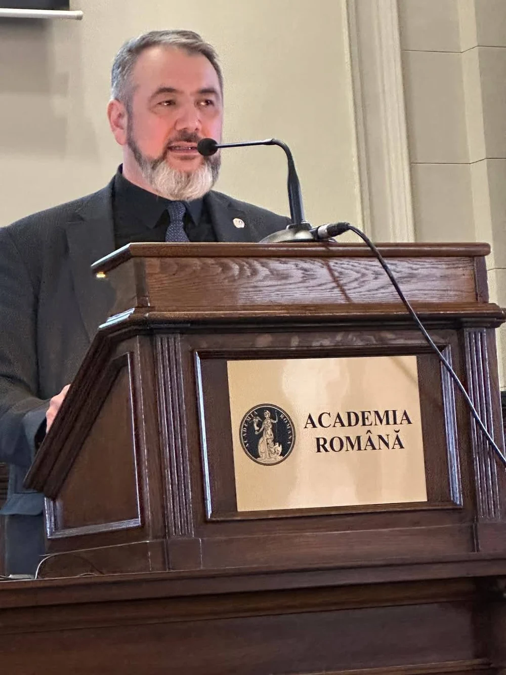 Nicușor Dan și-a ales noul consilier pe Educație. Cine este Sorin Costreie