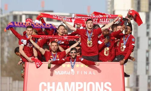 liverpool castiga liga campionilor jpeg