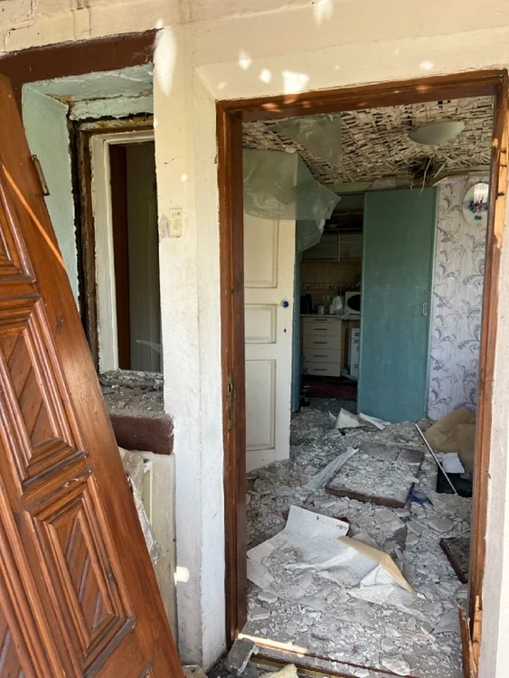 Casa distrusa de rachetă  FOTO Viktoriia Shusko