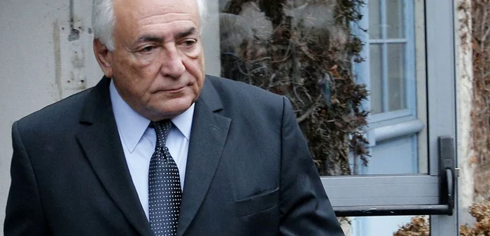 Dominique Strauss-Kahn a rămas impasibil în timpul citirii sentinţei