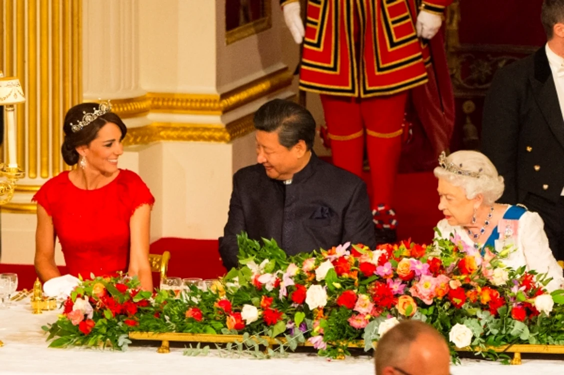 
    Imagine de ansamblu cu dineul oficial, în timpul discursului ținut de Xi JinpingFoto: Getty  