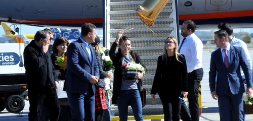 Simona Halep a sosit pe aeroportul Henri Coanda dupa participarea sa la turneul de la Beijing turneu la finalul caruia a urcat pe locul 1 ATP FOTO Mediafax / Marian Ilie 