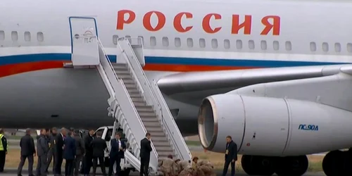 soldați americani în ceremonia de primire a președintelui rus Vladimir Putin summit Alaska foto X png