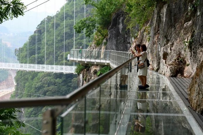Pod de sticla Vietnam - Bach Long FOTO AFP