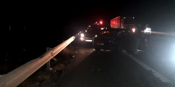 Carambol pe A1 în Sibiu în urma unei coliziuni între o maşină şi un TIR încă şase autoturisme implicate Foto DRDP Braşov