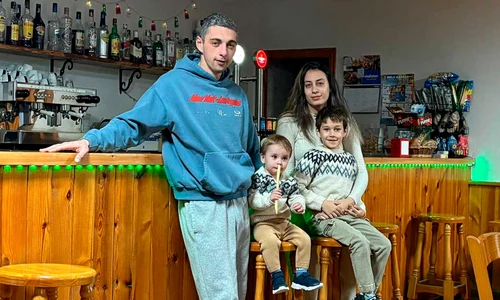 Un cuplu de români readuce la viață un sat din Spania cu doar 56 de locuitori, după ce a preluat singurul bar din localitate. FOTO: lacomarca.net