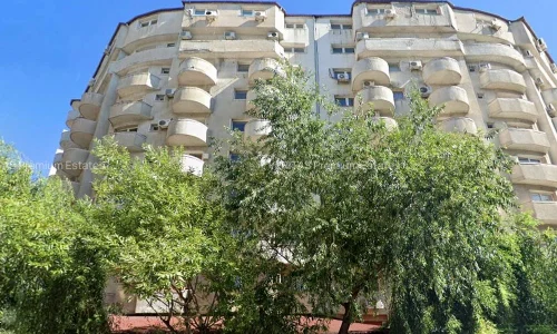 bloc vanzare imobiliare webp