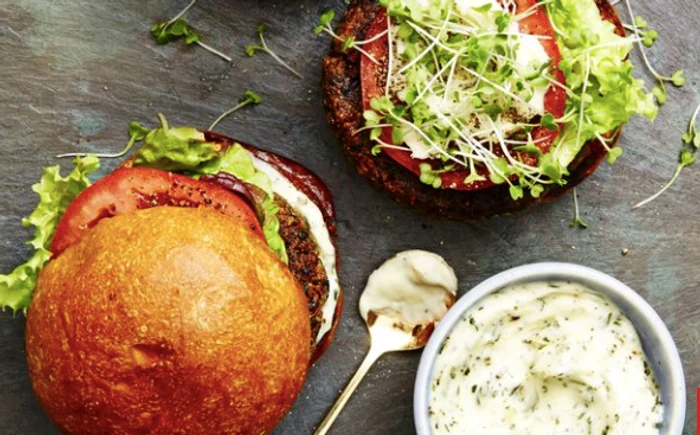 
    Burgeri suculenți de post  