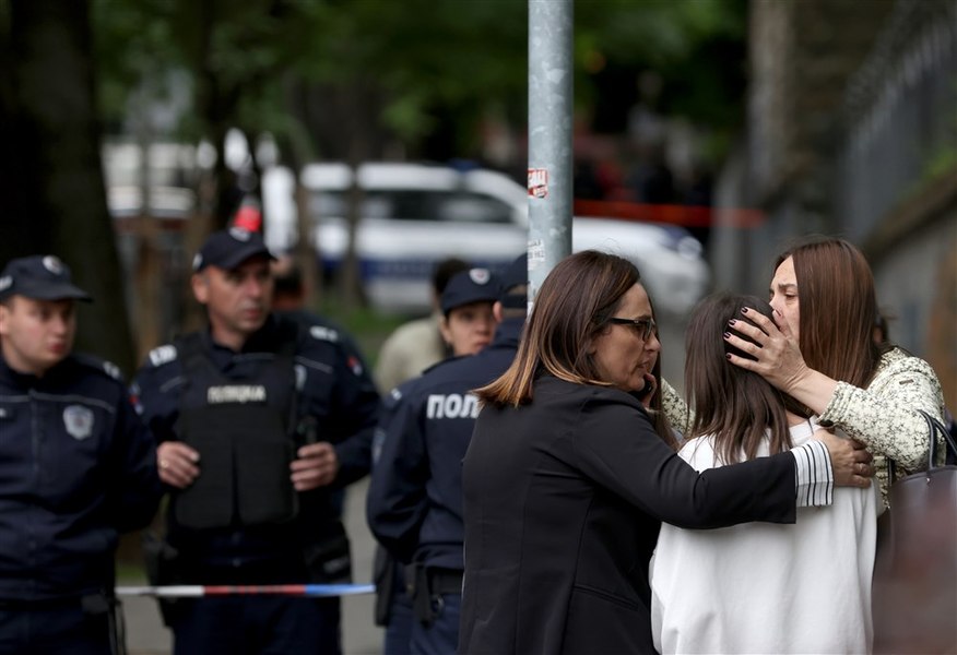 Fiica de 13 ani a unui antrenor din România a murit în atacul armat din Serbia