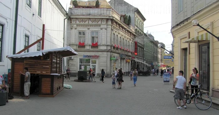 Terasa de pe strada Alba Iulia a şi fost închisă