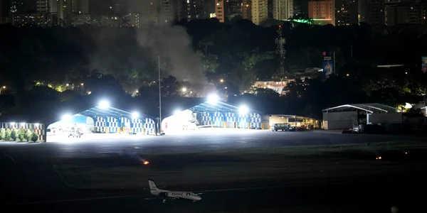 Explozii la aeroportul  La Carlota FOTO profimedia jpg