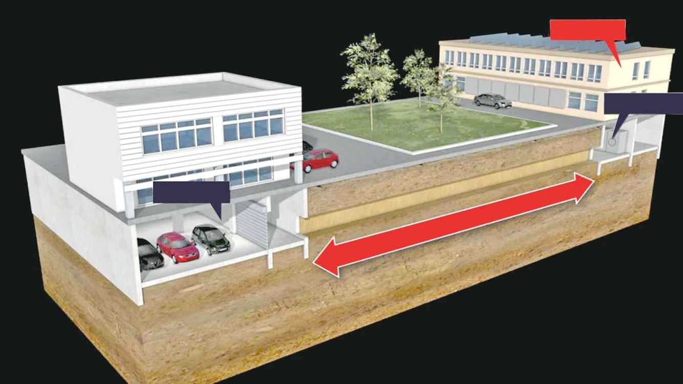 Tunelul construit de hoţi  era căptuşit cu şipci de lemn  şi asigurat să nu se surpe