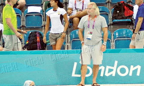 Antrenorul francez  Philippe Lucas este primul tehnician străin dintr un sport individual care participă la JO ca oficial al delegaţiei  române jpeg
