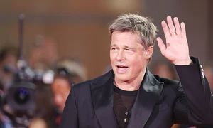 4 front Brad Pitt jpg