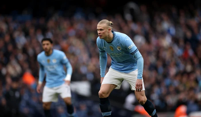 Erling Haaland va lipsi de pe teren o bună bucată de timp (FOTO: EPA)