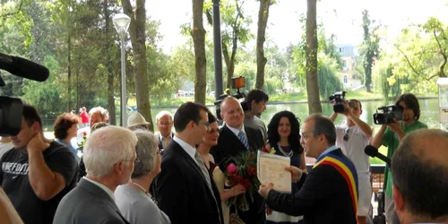 Prima cununie civilă oficiată de Emil Boc, primarul Clujului