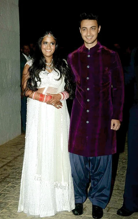 Mirii Arpita Khan şi Aayush Sharma