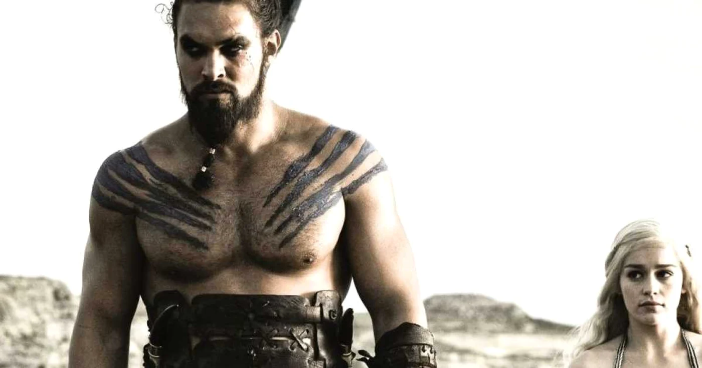 Jason Momoa, actorul cunoscut pentru
rolurile din „Game of Thrones/Urzeala tronurilor“, este pregătit
să îl joace pe Aquaman FOTO outnow.ch