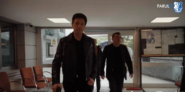 Hagi si gica popescu la  vot captura Farul TV png