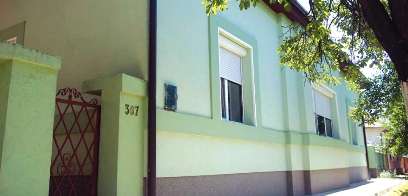 Casa în care locuieşte preotul din Urseni