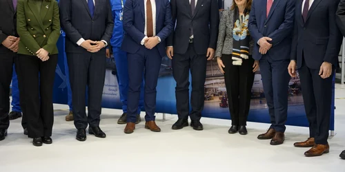inaugurare centru de mentenanta  pentru elicopterele S 70 Black Hawk  (1) jpg