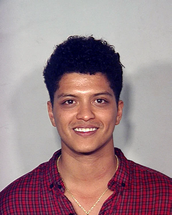 Bruno Mars şi-a şocat fanii când a fost arestat pentru posesie de cocaină, în 2010.