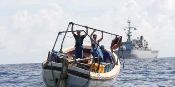 La bordul navei capurate de piraţi se află şi români