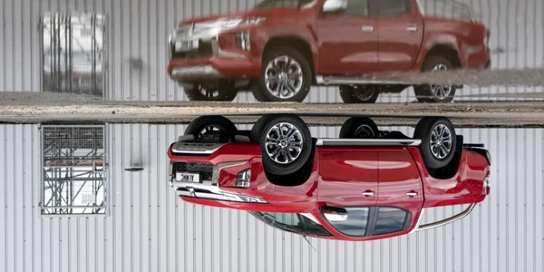 mitsubishi pleaca din europa