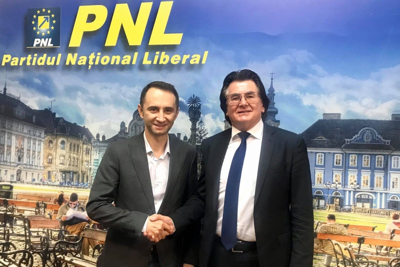 Nicolae Robu, tot mai aproape de candidatura PNL la Primăria Timișoarei. Alin Nica: „E înscris din oficiu la competiția internă“ Nicolae Robu, tot mai aproape de candidatura PNL la Primăria Timișoarei. Alin Nica: „E înscris din oficiu la competiția internă“