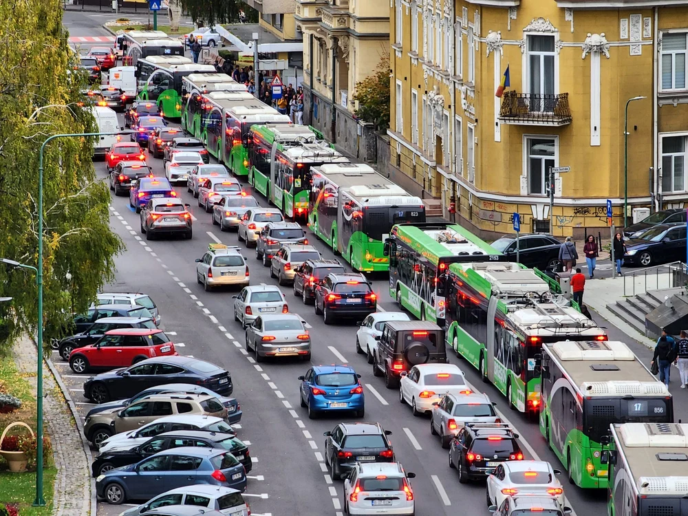 Traficul în centrul Brașovului ar putea fi interzis în weekend FOTO Ioan Buciumar