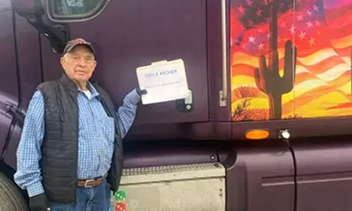doyle archer cel mai batran sofer camion jpg
