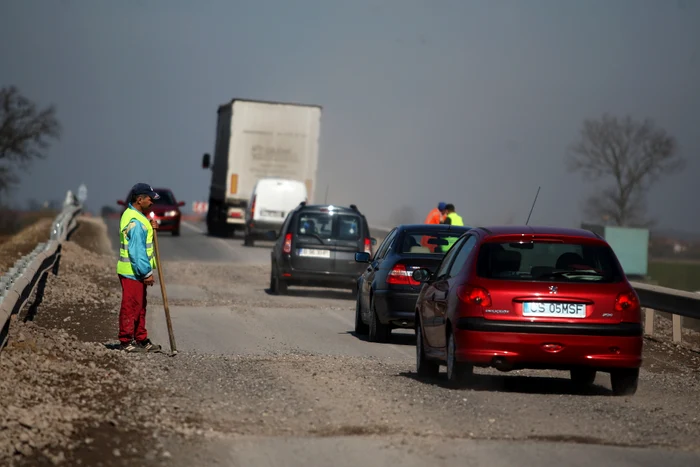 
    Brigada Rutieră informează bucureştenii asupra unor restricţii rutiere valabile joi, 2 iulie, de la orele 18.00foto: arhivă  
