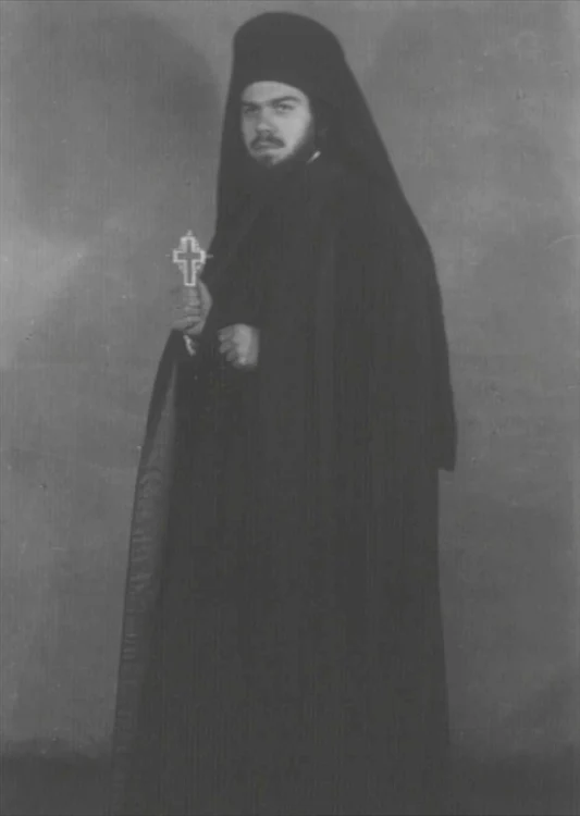 imagini nestiute cu bartolomeu anania foto