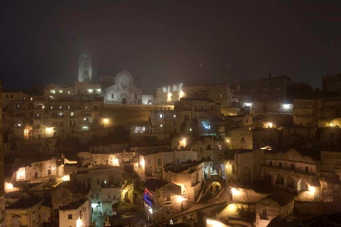 Locuințele sunt săpate în stâncă FOTO whc.unesco.org