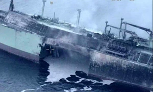 petrolier rusesc   marea mediterana foto captira x jpg