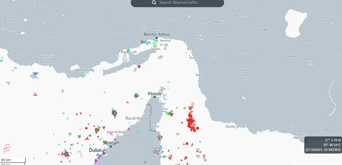 Strâmtoarea Ormuz. Sursa: marrinetraffic.com
