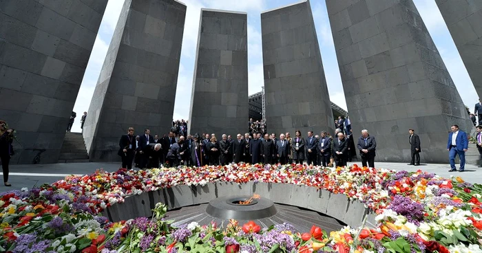 Comemorarea holocaustului armenilor, la Erevan - Armenia Sursă foto genocide-museum.am