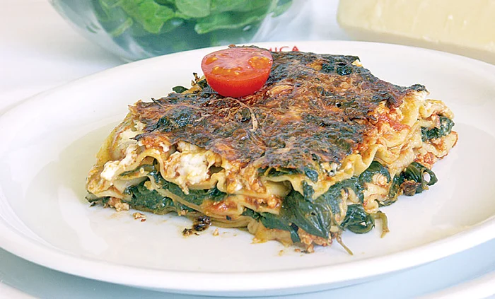 Lasagna cu pui şi spanac