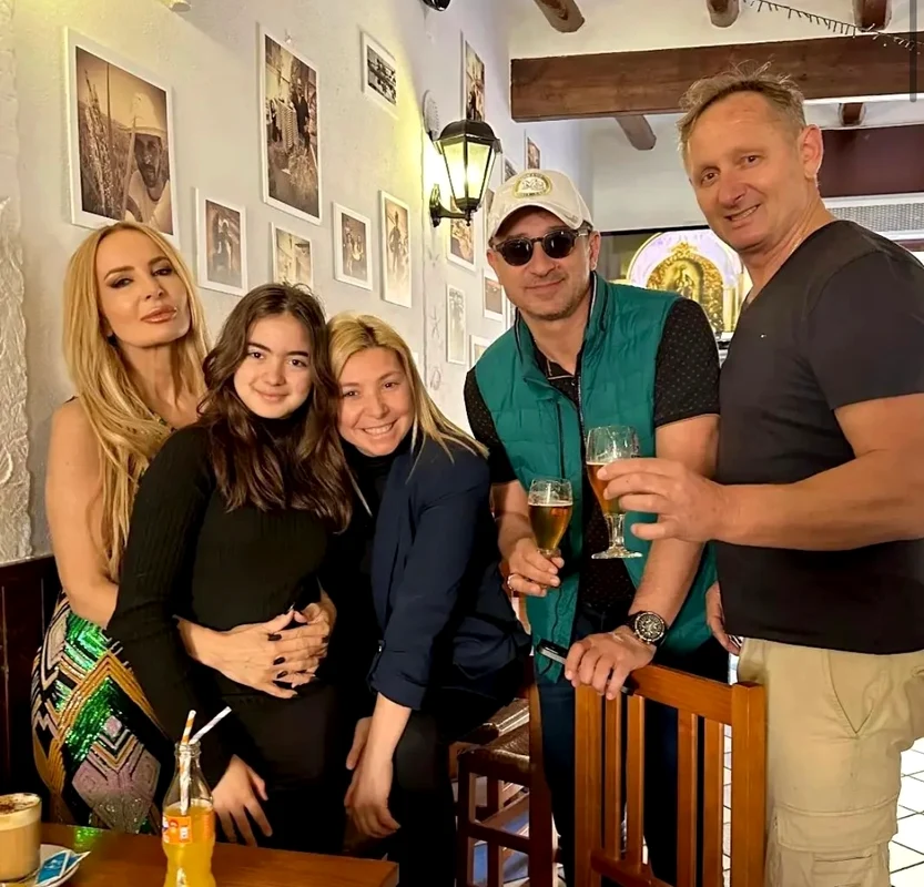 Artista a îmbinat utilul cu plăcutul, s-a bucurat de timpul petrecut alături de familie