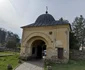 Biserica Domneasca din Curtea de Arges turn intrare foto Denis Grigorescu jpg