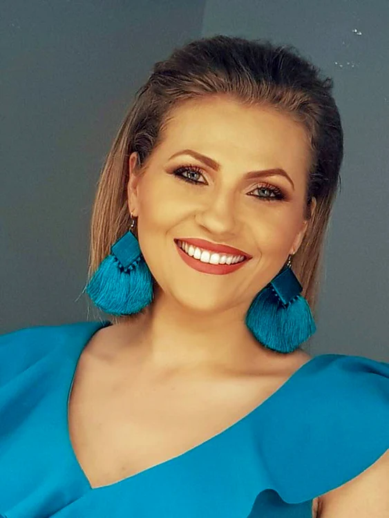 
    Mirela Vaida se întoarce în tvfoto: arhivă personală  