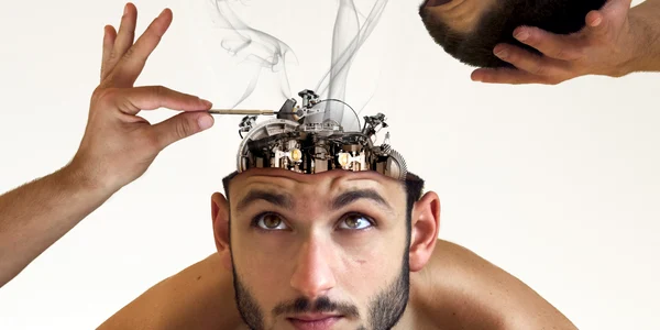 barbat creier bionic decapitat cap shutterstock 19293904 0 jpeg