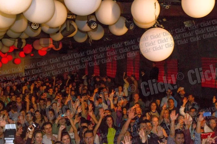 Alexandra Stan are 23 de ani şi a cunoscut celebritatea şi peste hotare odată cu melodia „Mr. Saxobeat” (FOTO: ARHIVA PERSONALĂ)