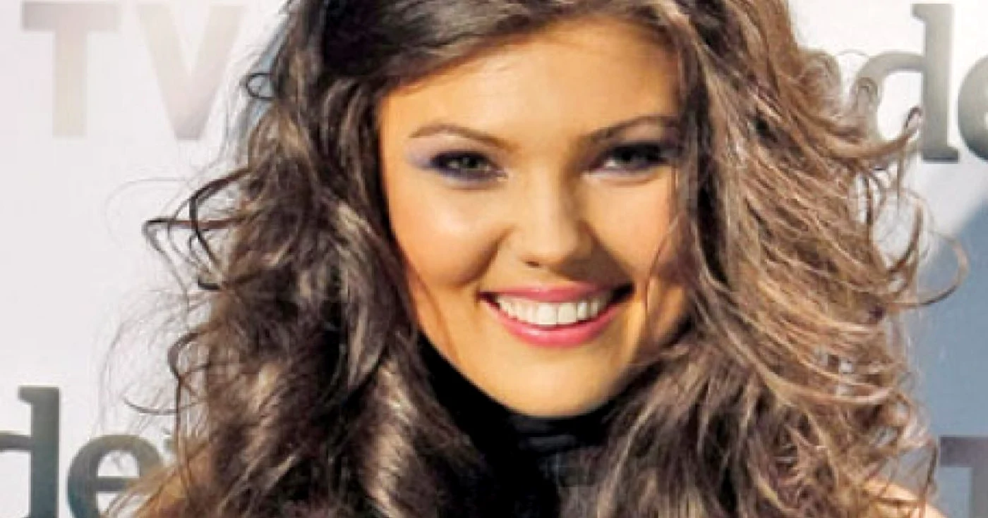 Paula Seling