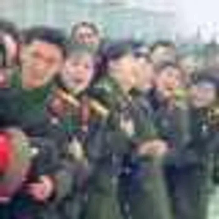 Militarii, în prima linie a „durerii populare“