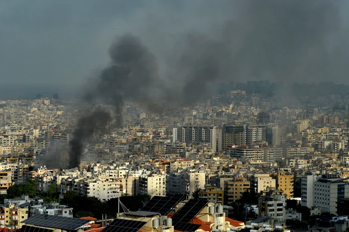 Bombardamente israeliene la periferia Beirutului FOTO EPA-EFE