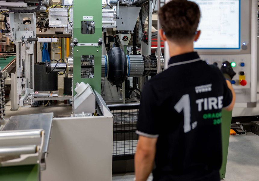 Prima anvelopă a fost produsă în fabrica Nokian Tyres. Când va începe producția în masă